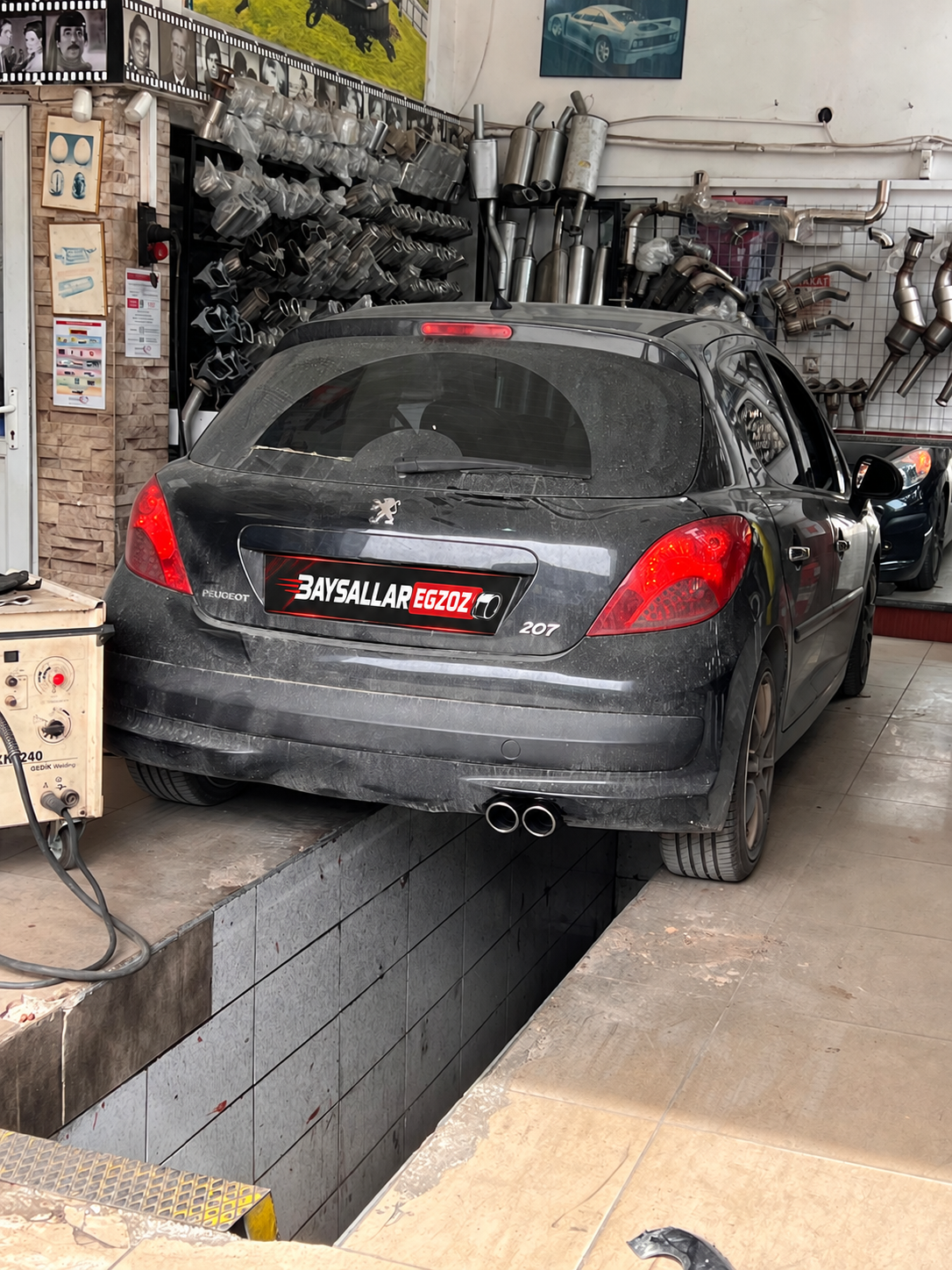 Baysallar Egzoz Atölyesinde Peugeot 207 (1) - Eskişehir